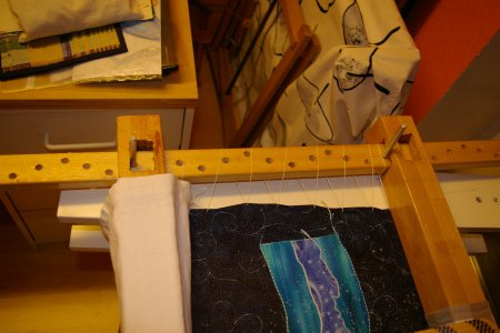 Stickrahmen-Bau: Zusammenfügen eines Holmenrahmens.