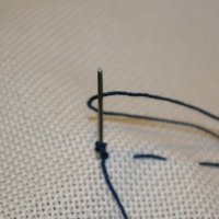 Anleitungsbilder für Knötchenstich.