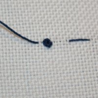 Anleitungsbilder für Knötchenstich.